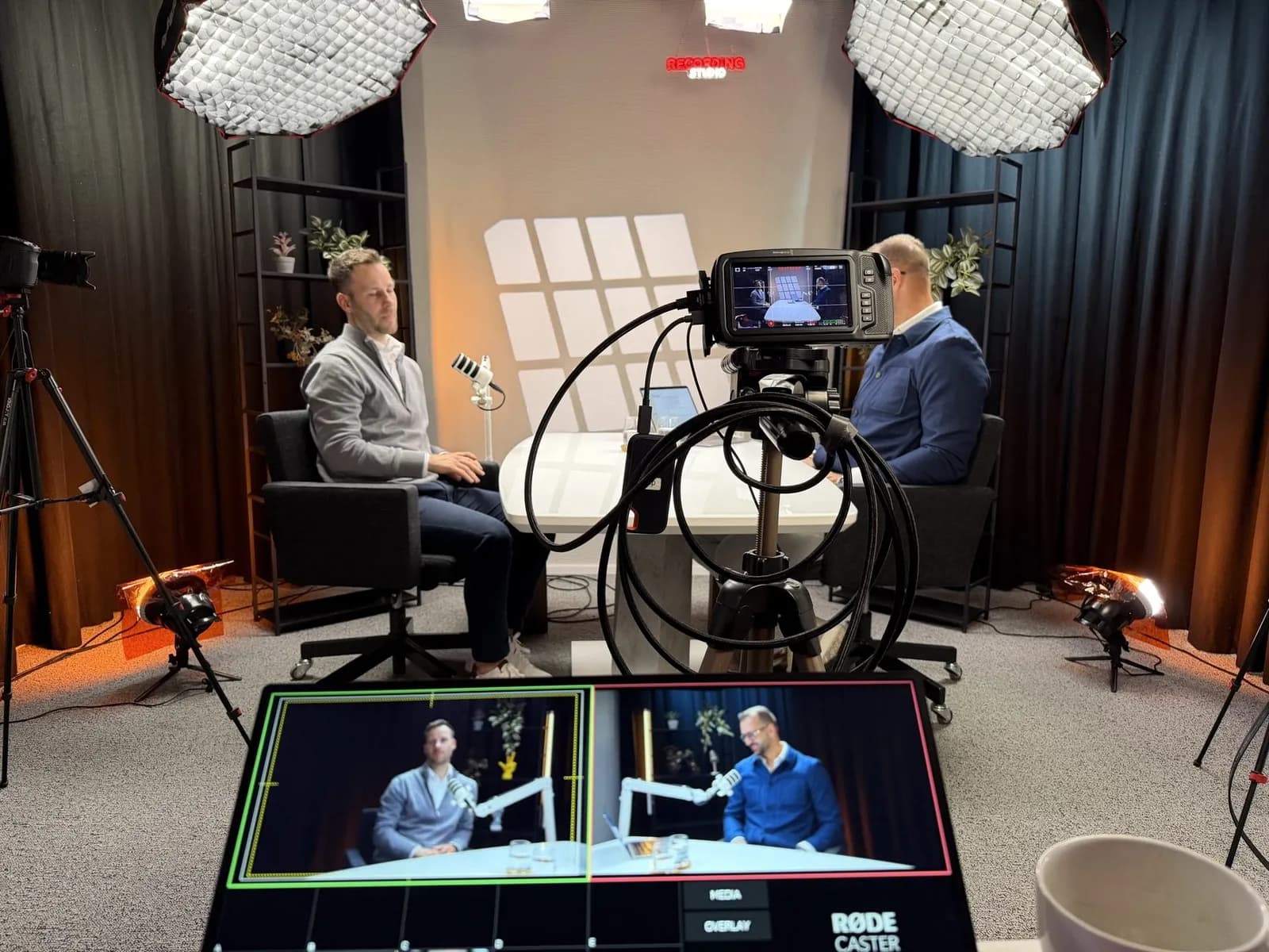 Clubco & Detail Podcast studio — fotka studia 5