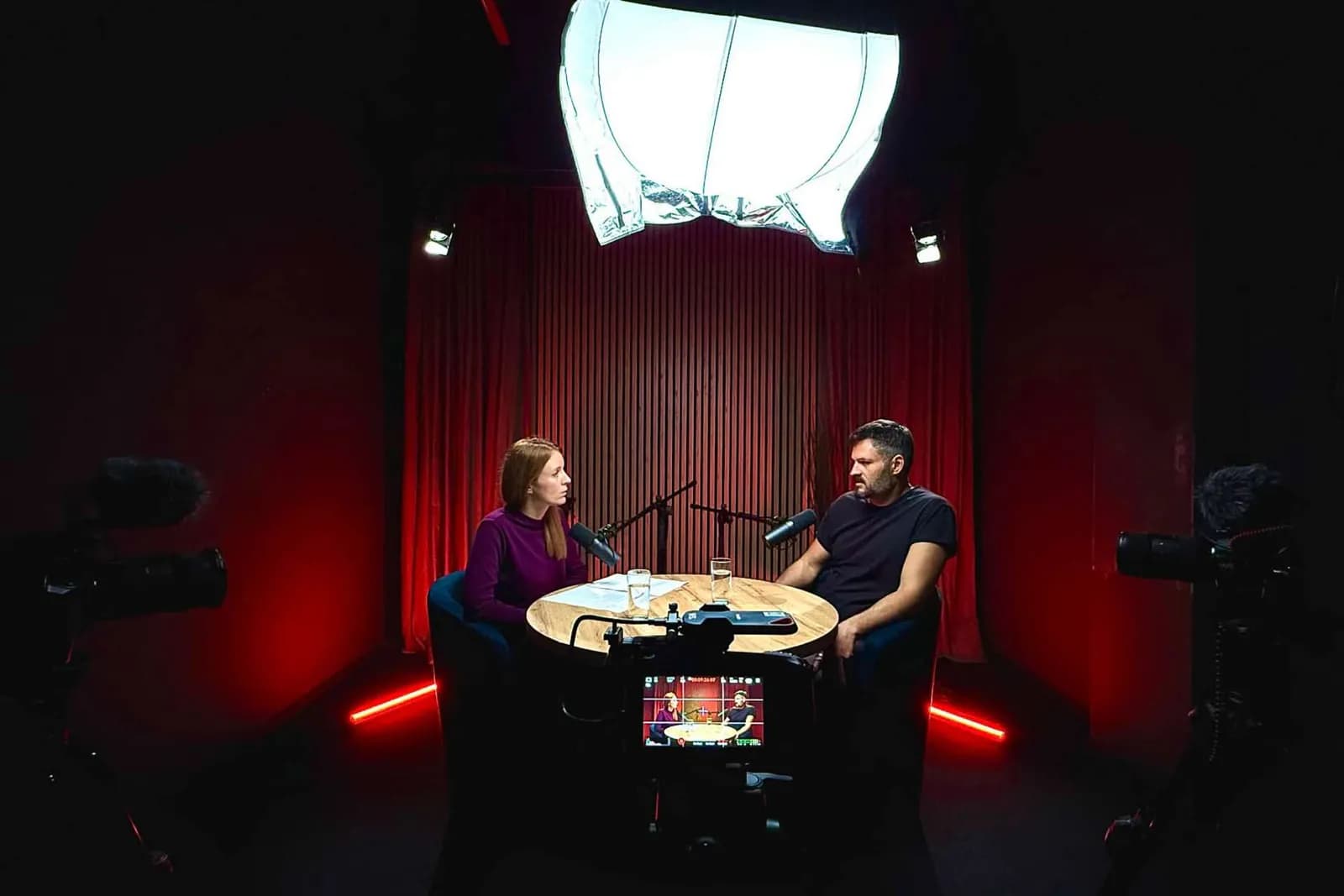 FOTORI Podcastové studio — fotka studia 3