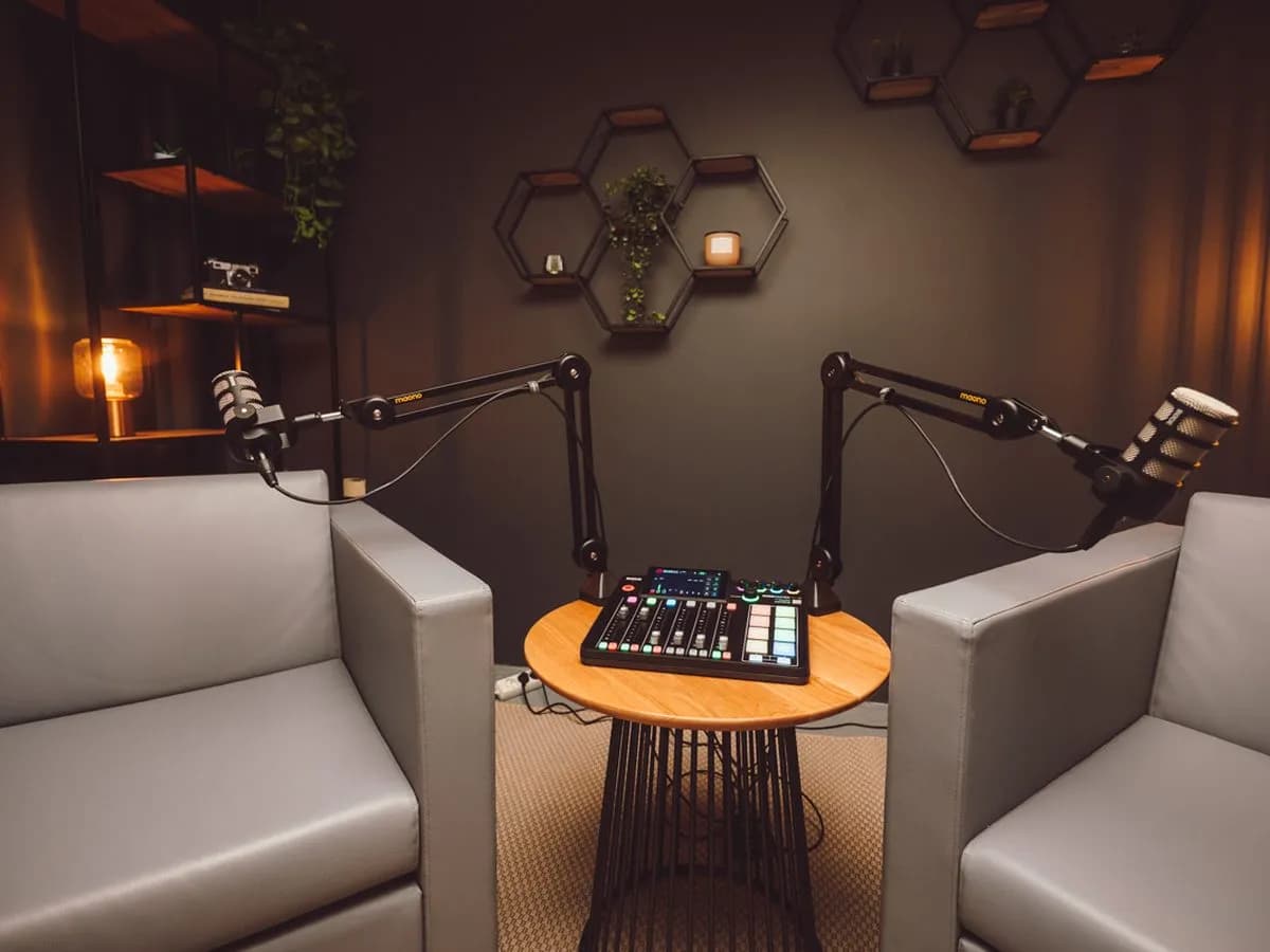 idk. studio — studio photo 6