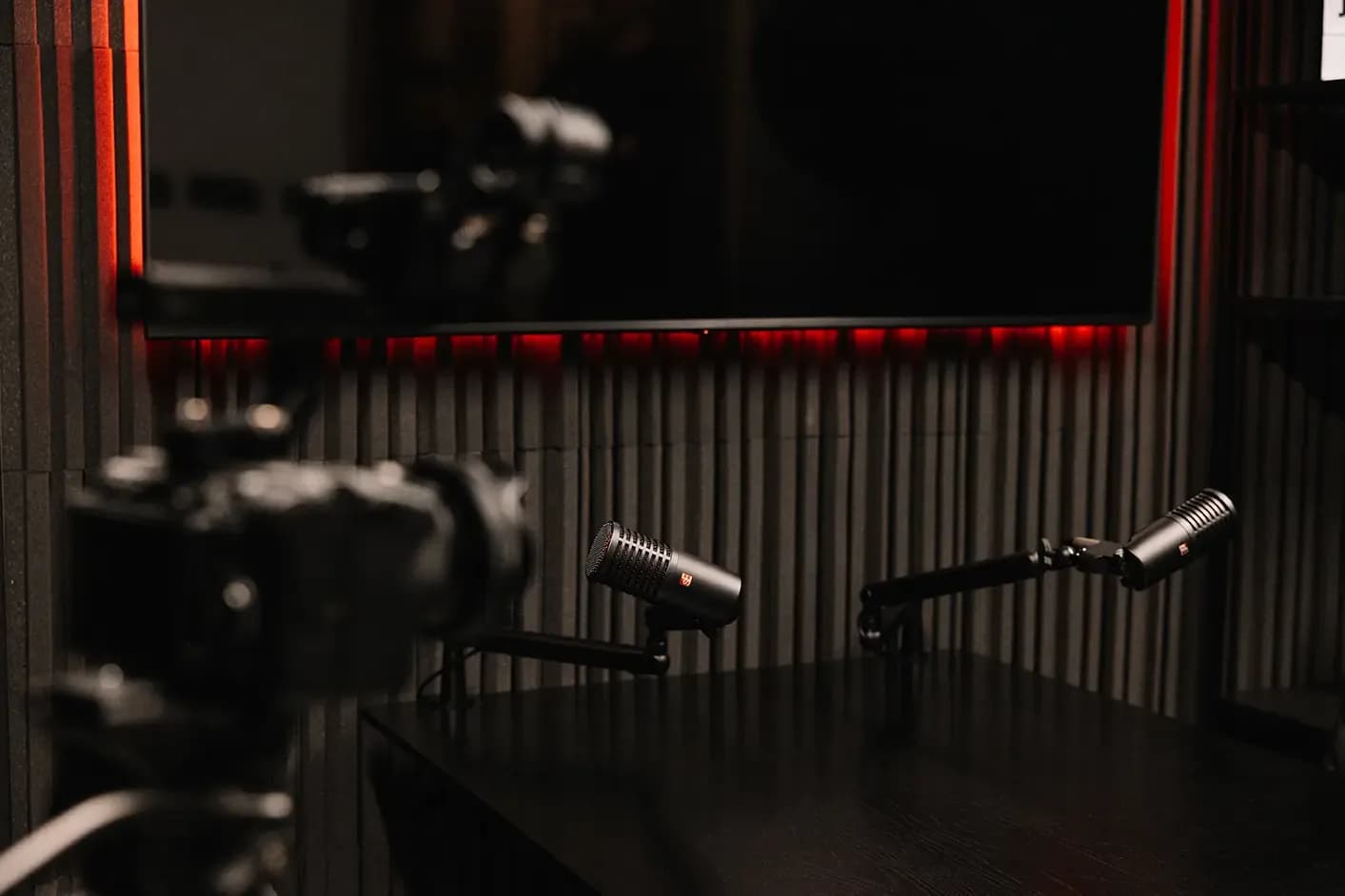 -MinusJedna1 — Podcastové studio — fotka studia 3
