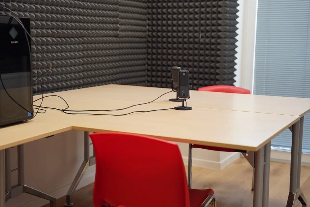 P-PINK Podcastové studio