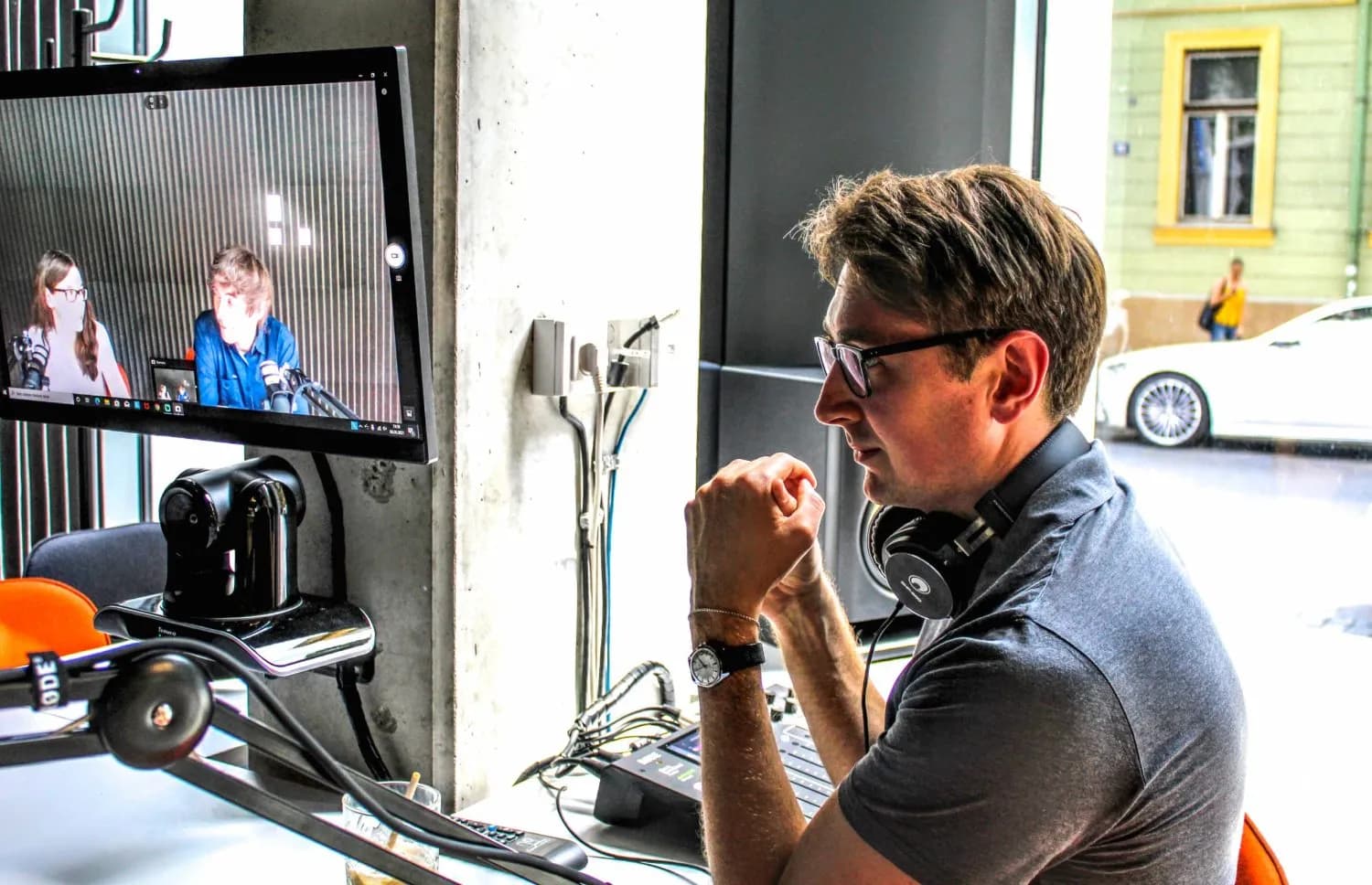 Scott.Weber Workspace — Podcastové studio Praga Alfa — fotka studia 4