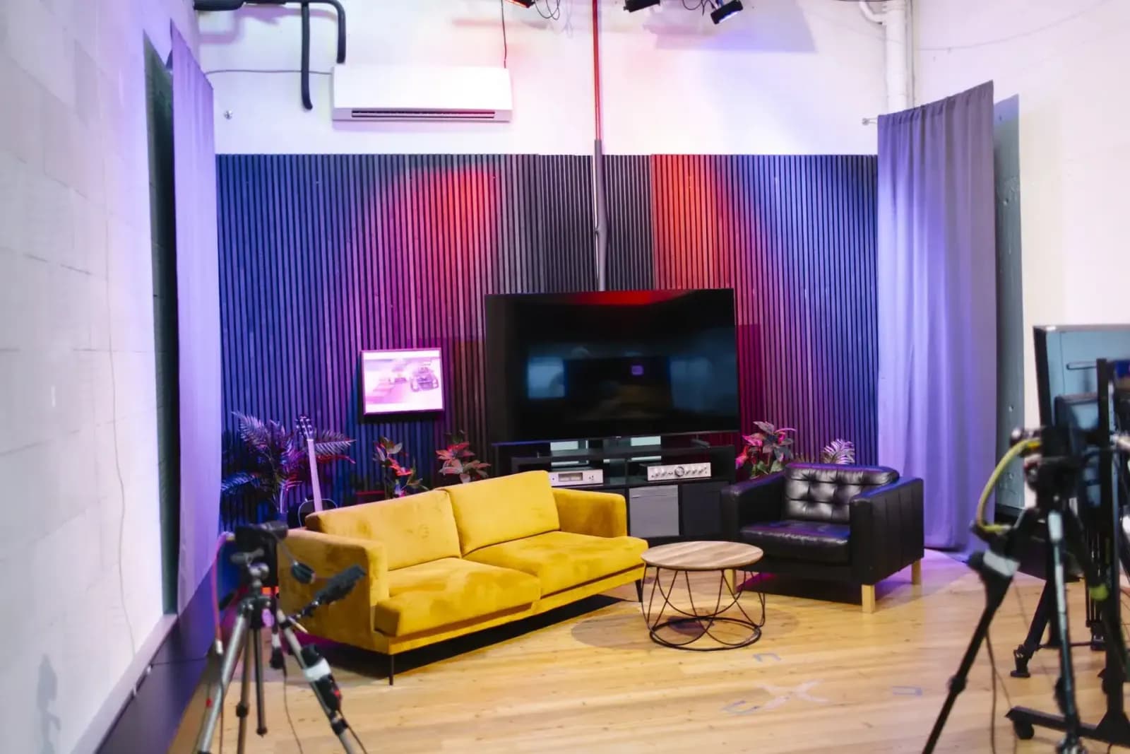 WorkLounge — Podcastové studio Karlín