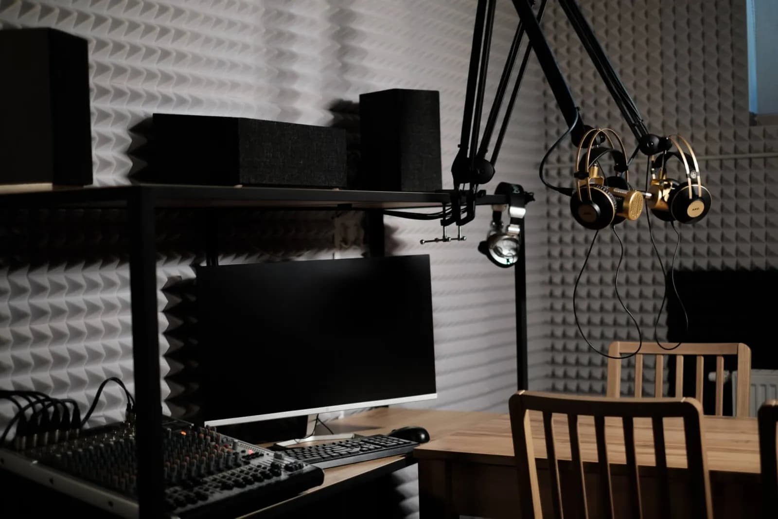ZKTV — Podcastové studio — fotka studia 2